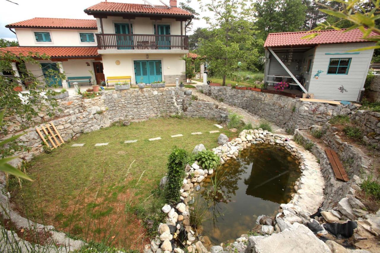 Vila Salamander Stanjel Exterior photo